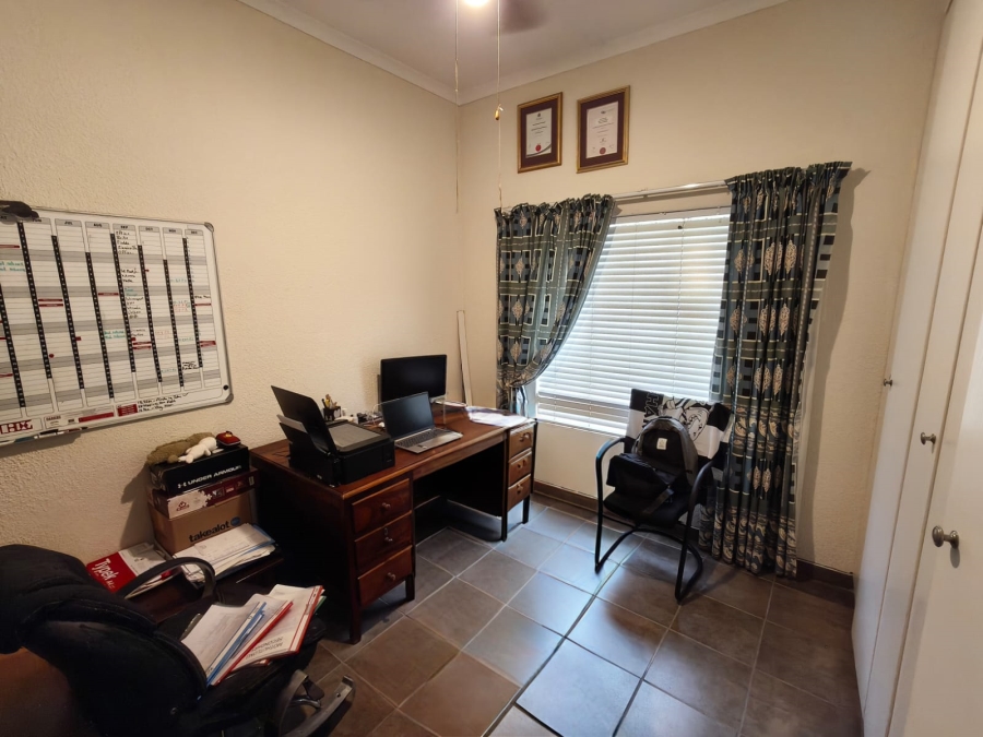 3 Bedroom Property for Sale in Protea Park North West